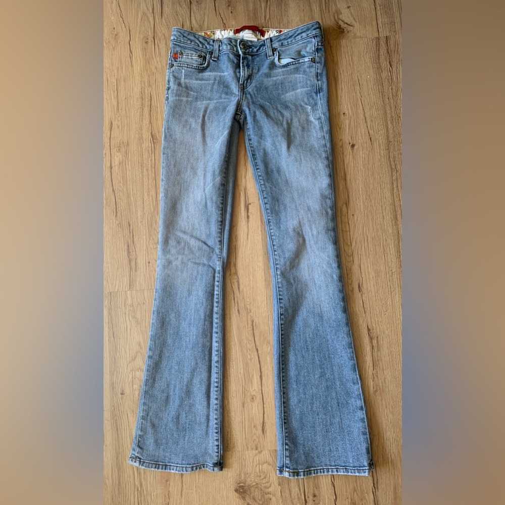 Like new Level 99 jeans size 26